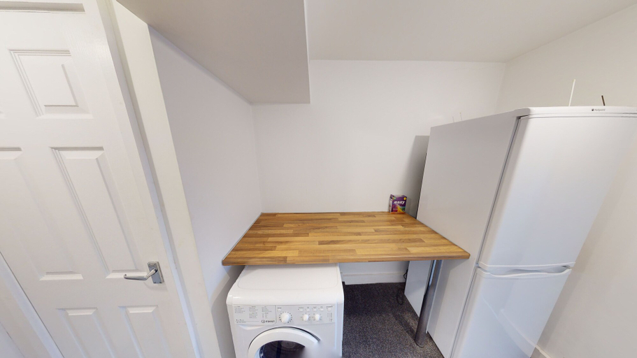 Others 3, Apartment 332, Kingston upon Hull