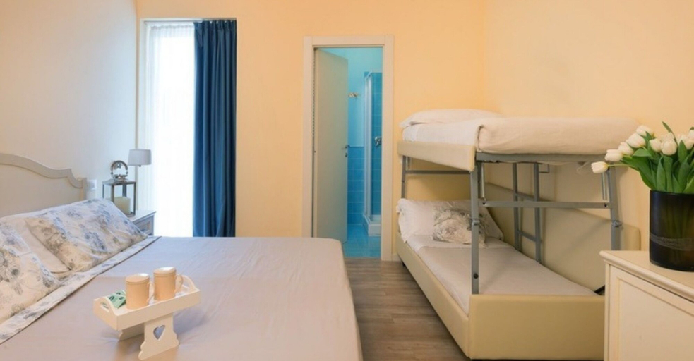 Bedroom 5, Villa Rosa BeYou Hotel, Rimini