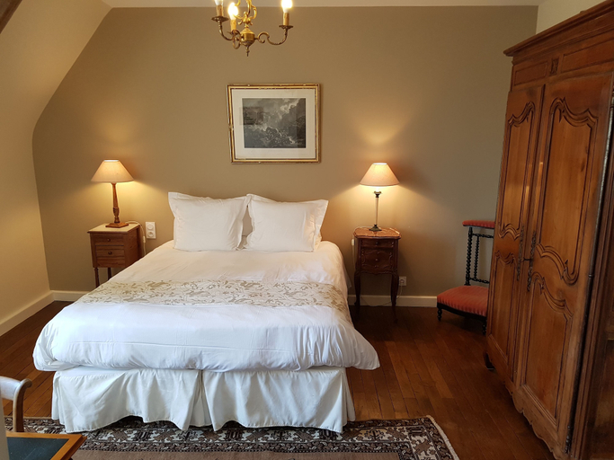 Bedroom 4, Manoir de Kergrec'h, Côtes-d'Armor