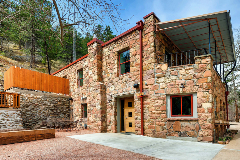 Exterior & Views 2, Boulder Adventure Lodge, Boulder
