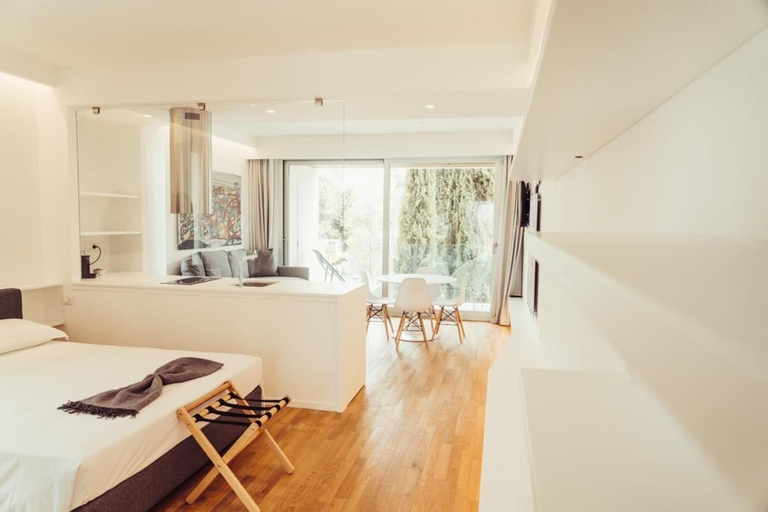 Bedroom 3, Marina Gardens Boutique&Suites, Chieti