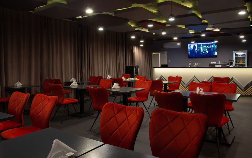 Food & Drinks 3, Minima Hotel Vodny Stadion, North-Western