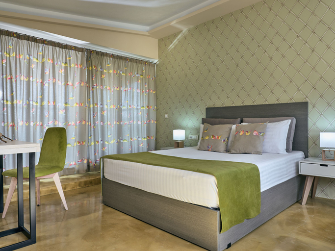 Bedroom 3, Koukounaria Hotel & Suites, Ionian Islands