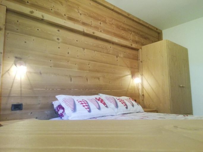 Bedroom 5, Romantiche Orobie B&B, Bergamo
