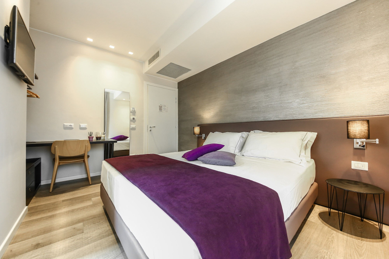 Bedroom 3, La Bella Modena, Modena