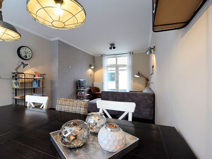 Others 5, Terraced House by Katwijk Beach & Center, Katwijk