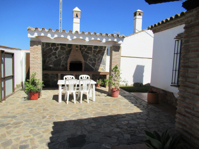 Exterior & Views 2, Chalet Huerta 1 con piscina y paddle, Cádiz