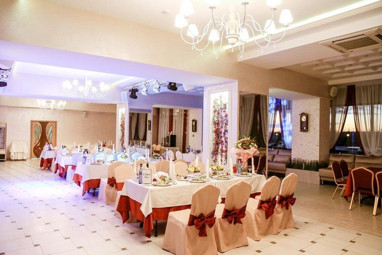 Food & Drinks 4, Amaks Omsk Hotel, Omskiy rayon