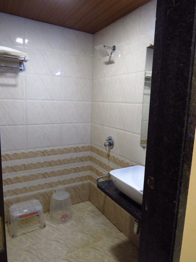 Bathroom 3, City Palace Resort, Pune