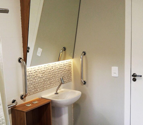 Bathroom 5, Ecomarine Apart Hotel, Penha