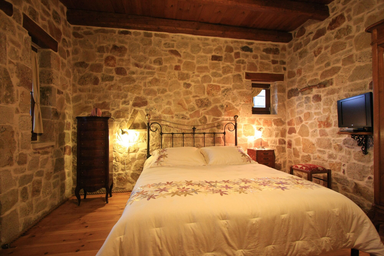 Bedroom 2, Lithos Traditional Houses, Crete