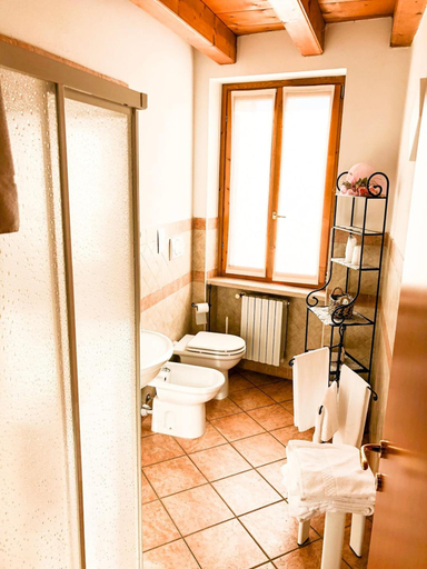 Bathroom 5, Le Finestre su Borghetto, Verona