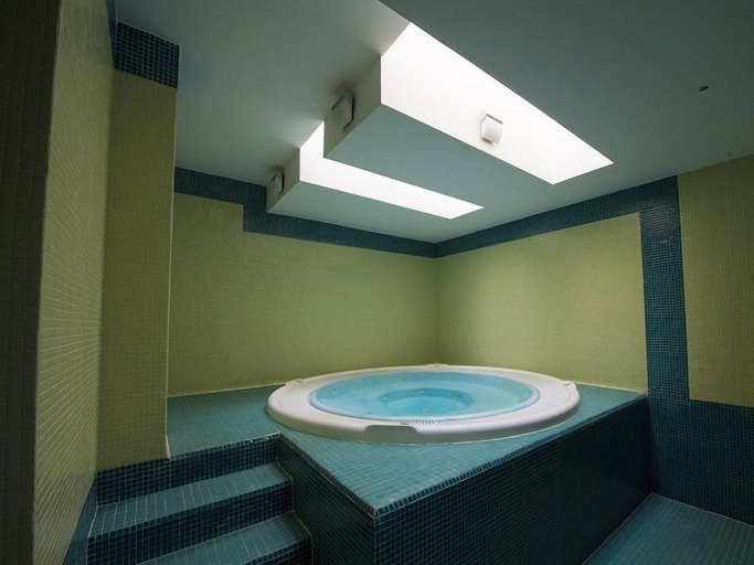 Bathroom 5, Hospedium Hotel Cortijo Santa Cruz, Badajoz