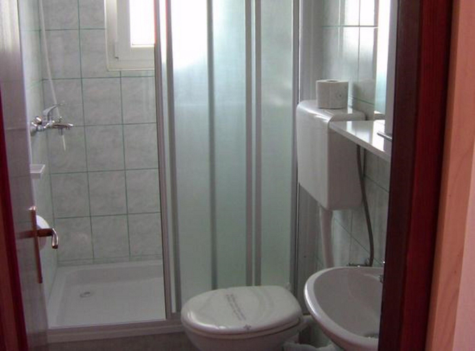 Bathroom 5, Holiday House Perkic mm, Lopar/Supetarska Draga