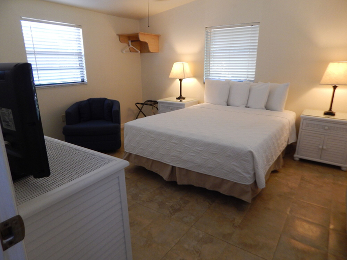 Bedroom 3, Parmer's Resort, Monroe