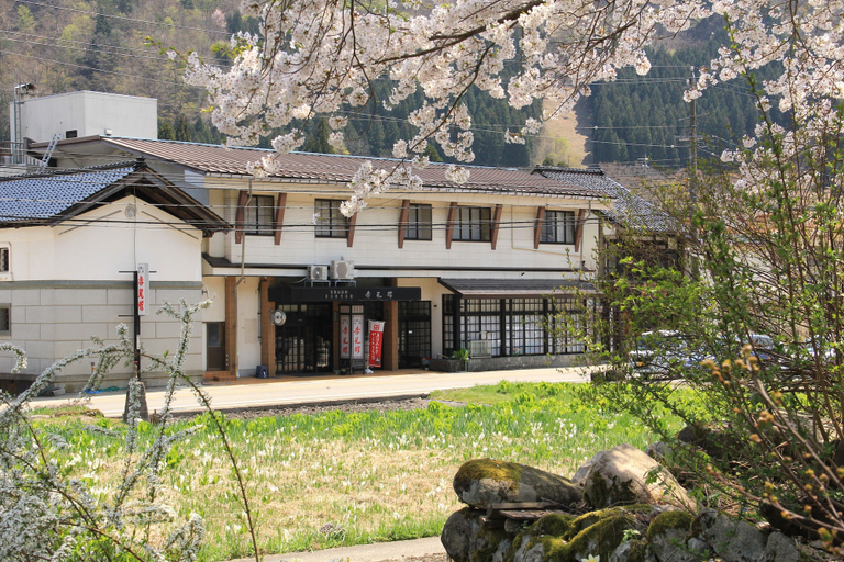 Exterior & Views 1, Akao-Kan, Nanto