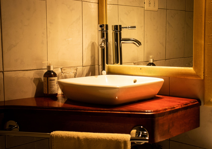 Bathroom 4, El Reloj Hotel Boutique, Coihaique