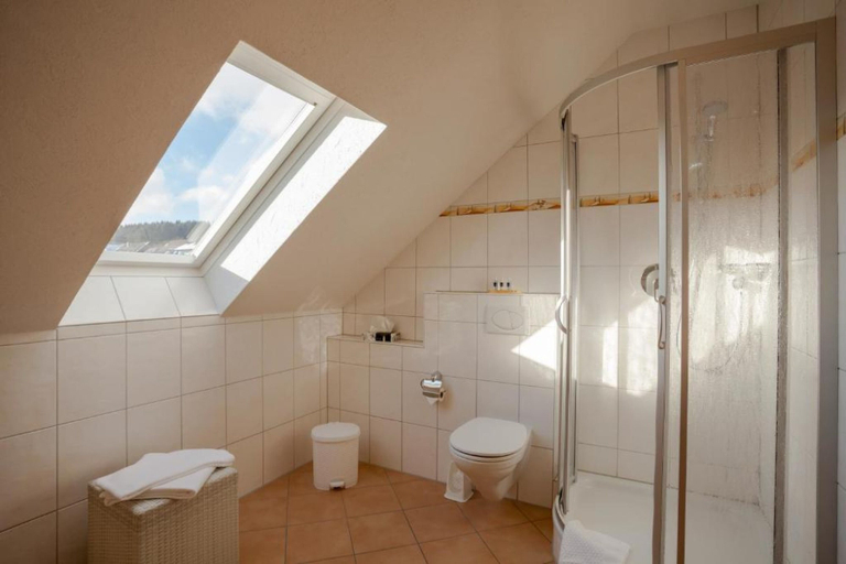 Bathroom 3, Hotel Haus Andrea, Hochsauerlandkreis