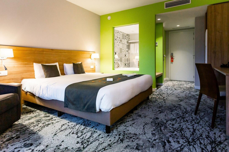 Bedroom 3, Utopia Hotel, Hainaut