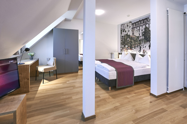 Bedroom 4, Hotel Central Luzern, Luzern