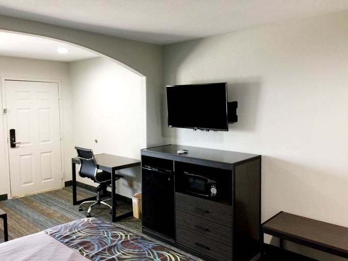 Bedroom 3, Americas Best Value Inn & Suites Mont Belvieu Houston, Chambers