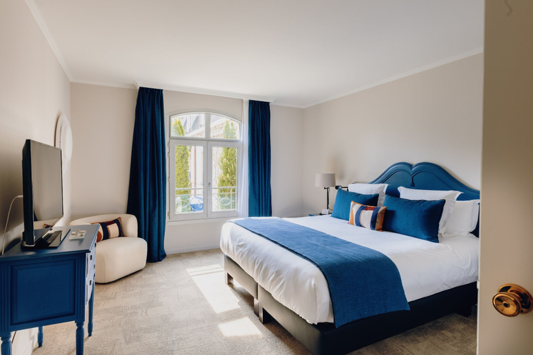 Bedroom 5, Cèdre Beaune, A Beauvallon Hotel & Spa, Côte-d'Or
