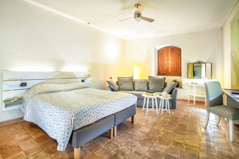Bedroom 2, Torrenova di Assisi Country House, Perugia