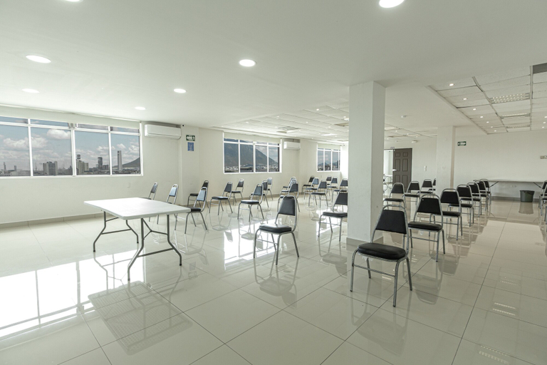 Food & Drinks 5, Hotel Plaza del Arco Express, Monterrey