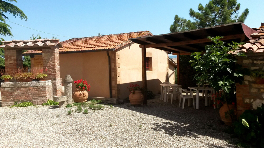 Exterior & Views 2, B&B Le Logge Di Sopra, Siena