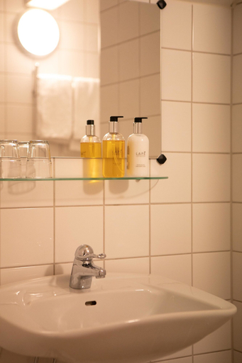 Bathroom 3, Slottsparken Motel, Jönköping