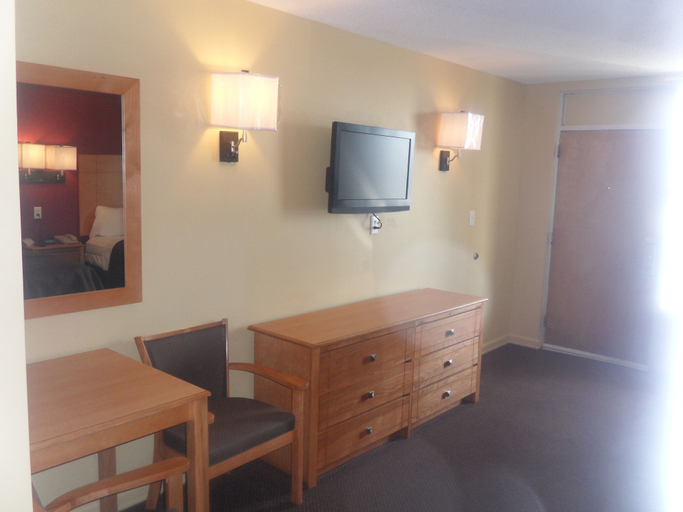 Others 4, Oceanview Inn, Carteret