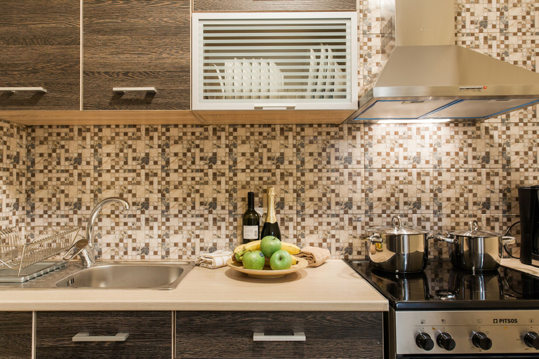 Others 5, Central Quiet Safe Apartment, Attica