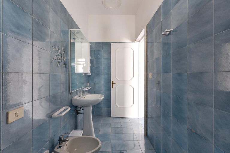 Bathroom 4, Villa Marita, Lecce