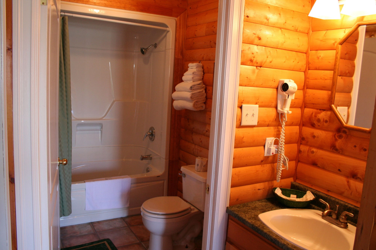 Bathroom 3, Burnt Cape Cabins, Division No. 9