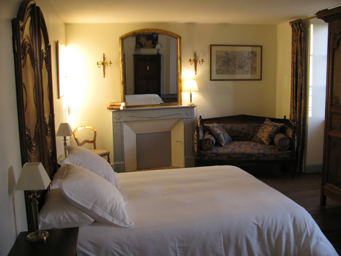 Bedroom 4, Chambres d'hôtes -B&B- La Bonneterie, Creuse