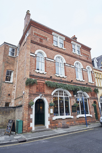 Exterior & Views 2, The Old Coffee Tavern, Warwickshire
