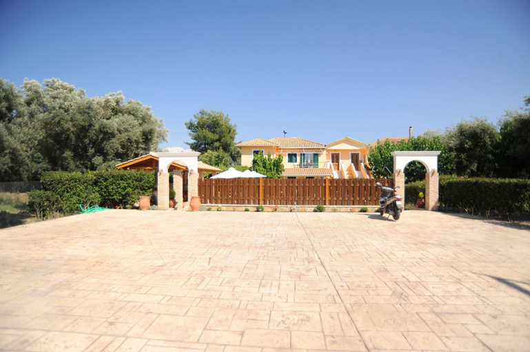 Exterior & Views 2, Villa Vita Holidays Apartments, Studios and Maisonettes, Ionian Islands