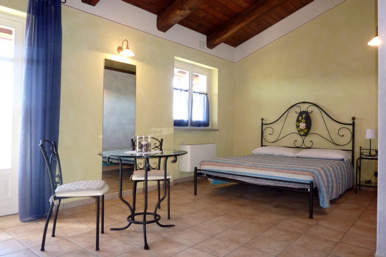 Bedroom 3, Bricco Rosso, Cuneo