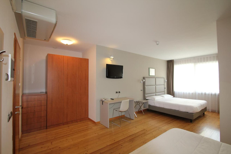 Bedroom 2, Rubicone Hotel, Forli' - Cesena