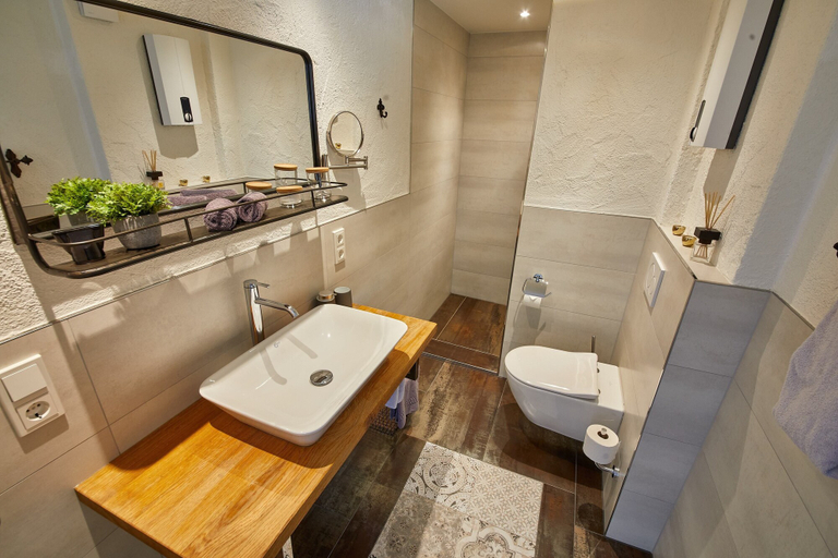 Bathroom 5, Rochter Apartments, Bernkastel-Wittlich