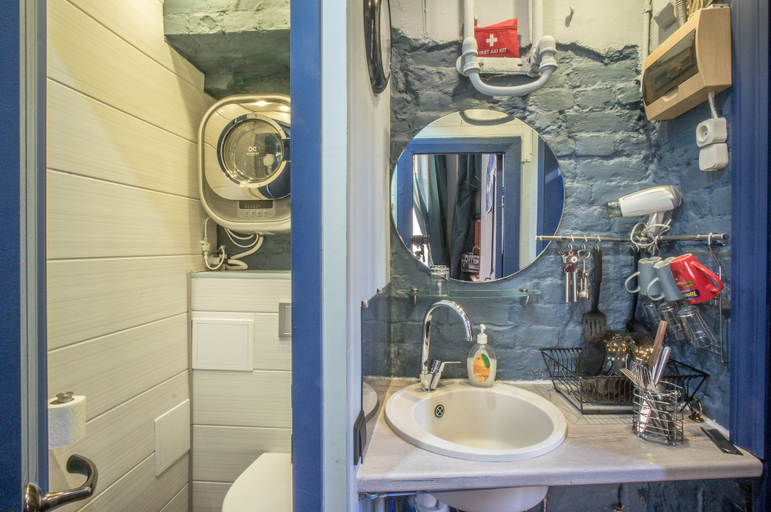 Bathroom 3, Loft78 BlueDoors Studio, Sankt-Peterburg gorsovet