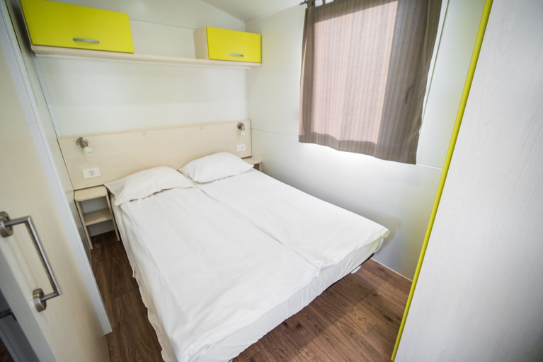 Bedroom 2, Mobile Homes with Thermal Riviera Tickets in Terme Čatež, Brežice
