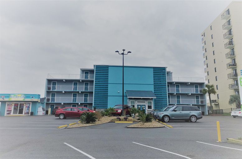 Exterior & Views 2, Garden City Inn, Horry
