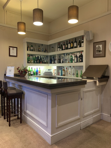 Food & Drinks 5, The Carlton, Warwickshire