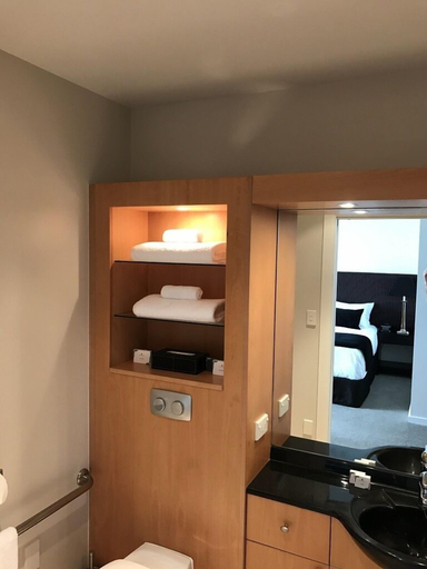 Bathroom 4, Hackthorne Gardens Luxury Accommodation, Christchurch