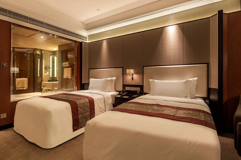Bedroom 2, Howard Johnson Jinyi Hotel Chongqing, Chongqing