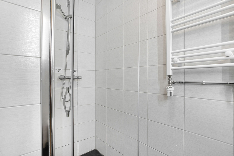 Bathroom 4, Stay Apartments Einholt, Reykjavík