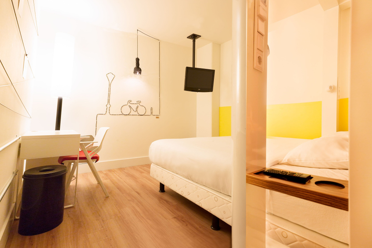 Bedroom 4, Qbic Hotel Amsterdam WTC, Amsterdam
