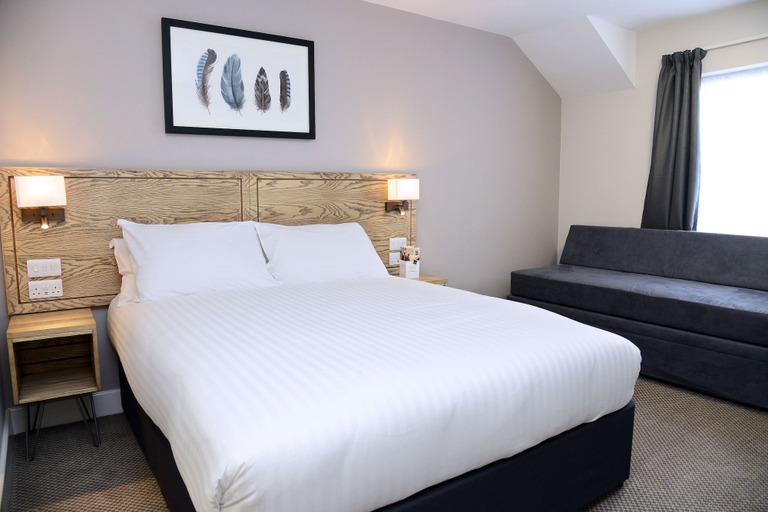 Bedroom 2, Waterloo Cross, Devon by Marston's Inns, Devon