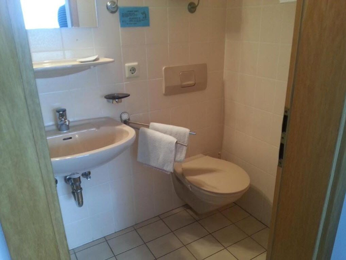 Bathroom 3, Pension Am Markt, Cochem-Zell